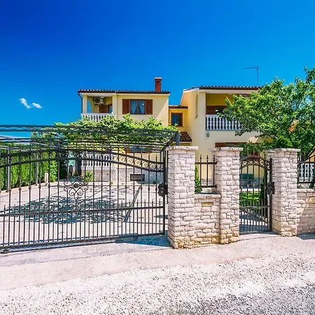 Levante Villa