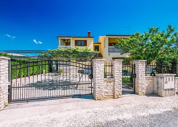 Levante Villa